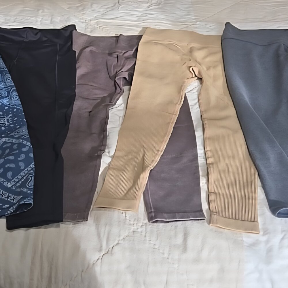 Lot Of 5 Women's Leggings Size Medium & 1 Large American Eagle, Joy Lab,Aerie